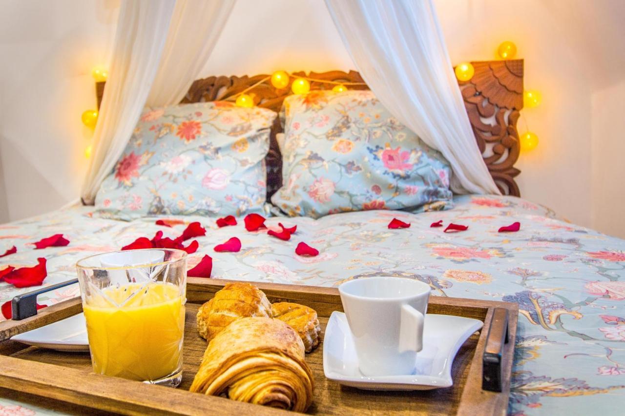 Jacuzzi - La Petite Romantique - Flobnb Laon Exterior photo